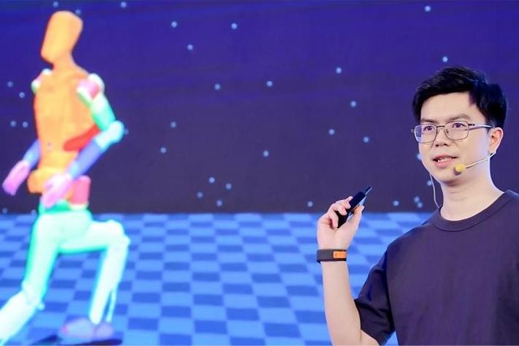 天才少年稚晖君ng28.com机器人走路进场！AI模型做大脑，目标售价20万以内